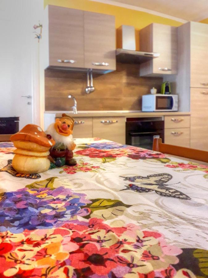 Goccia Di Resina #Sharingorobie Apartment Serina  Bagian luar foto