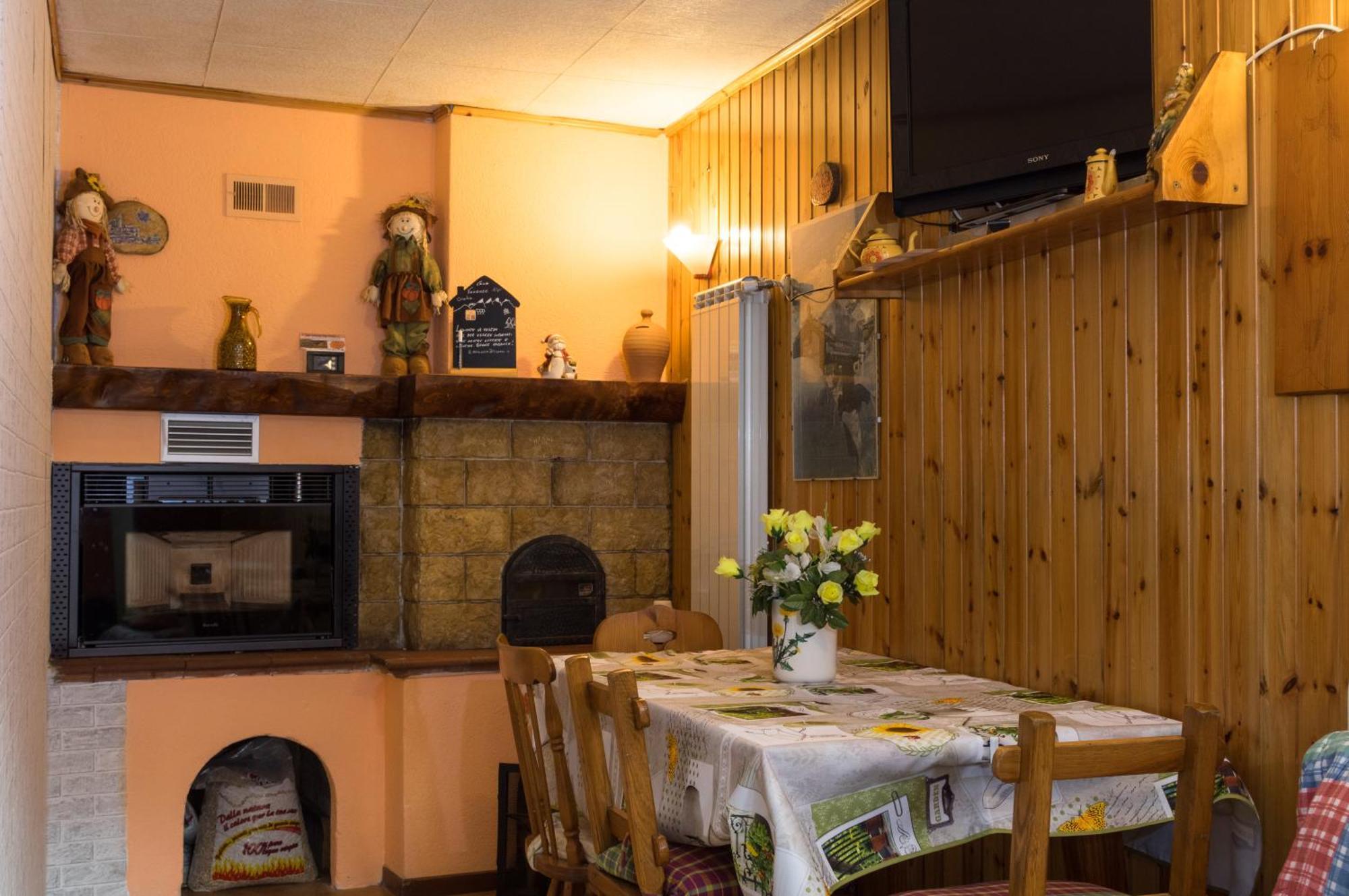 Goccia Di Resina #Sharingorobie Apartment Serina  Bagian luar foto