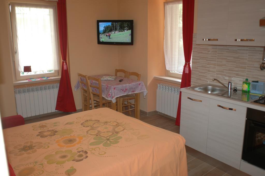 Goccia Di Resina #Sharingorobie Apartment Serina  Bagian luar foto