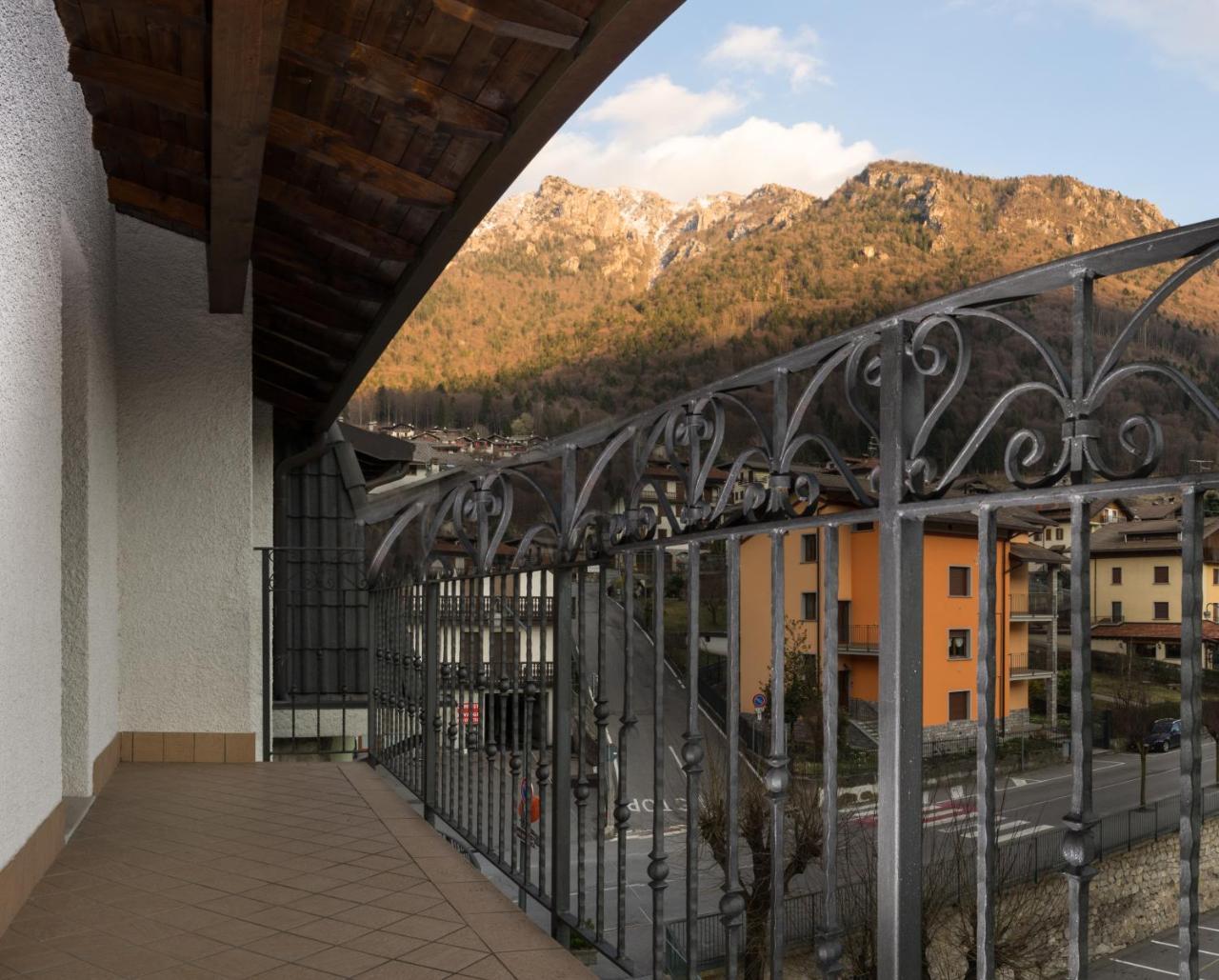 Goccia Di Resina #Sharingorobie Apartment Serina  Bagian luar foto